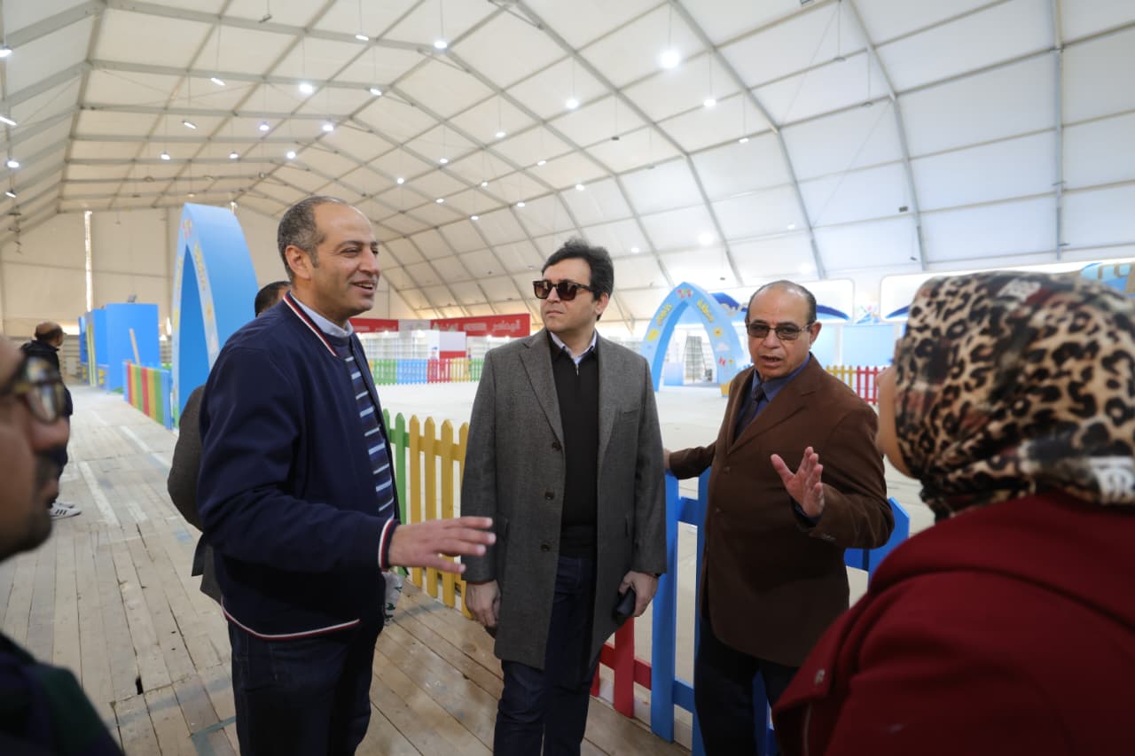  تفقد وزير الثقافة لمعرض الكتاب بدورته الجديدة  (3)