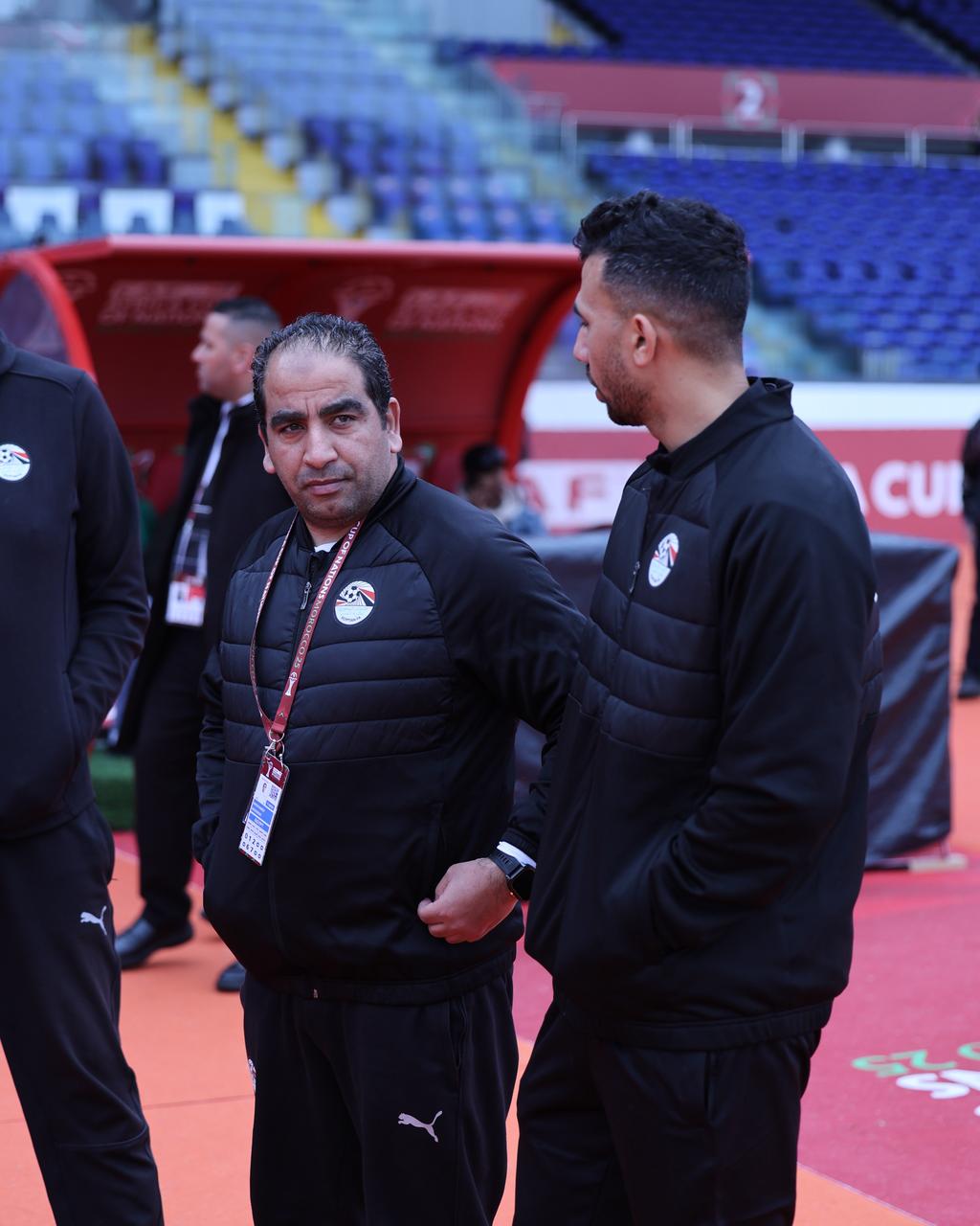 تريزيجيه مع الزميل محمد مراد المنسق الإعلامي للمنتخب