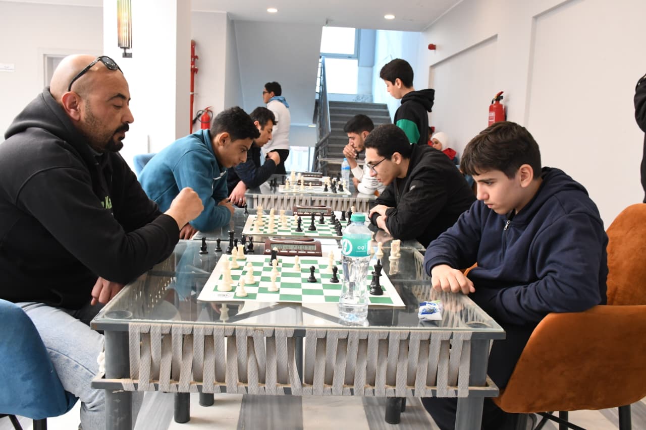 البطولة الدولية  الأولي للشطرنج  (2)