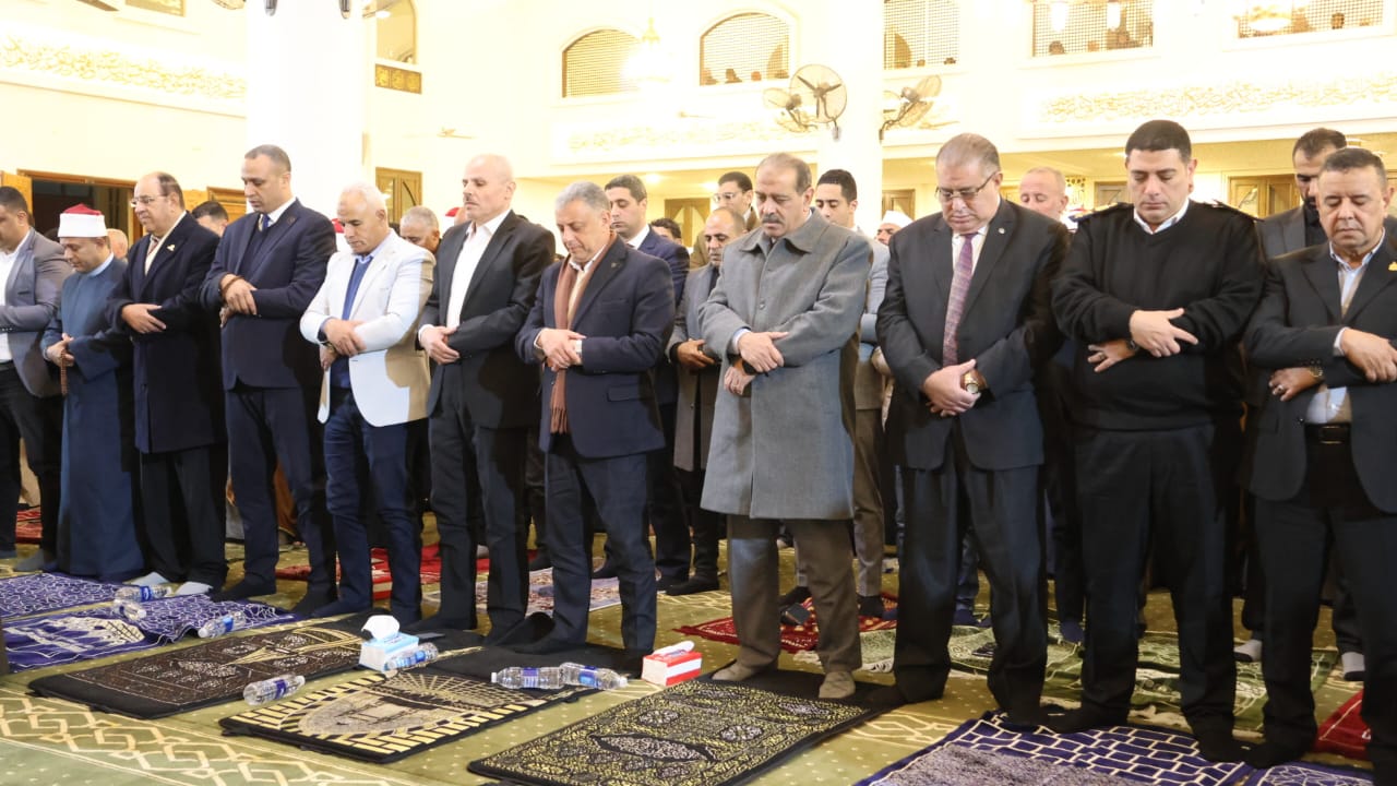 محافظ الإسماعيلية يشهد احتفال الأوقاف بذكرى الإسراء والمعراج (3)