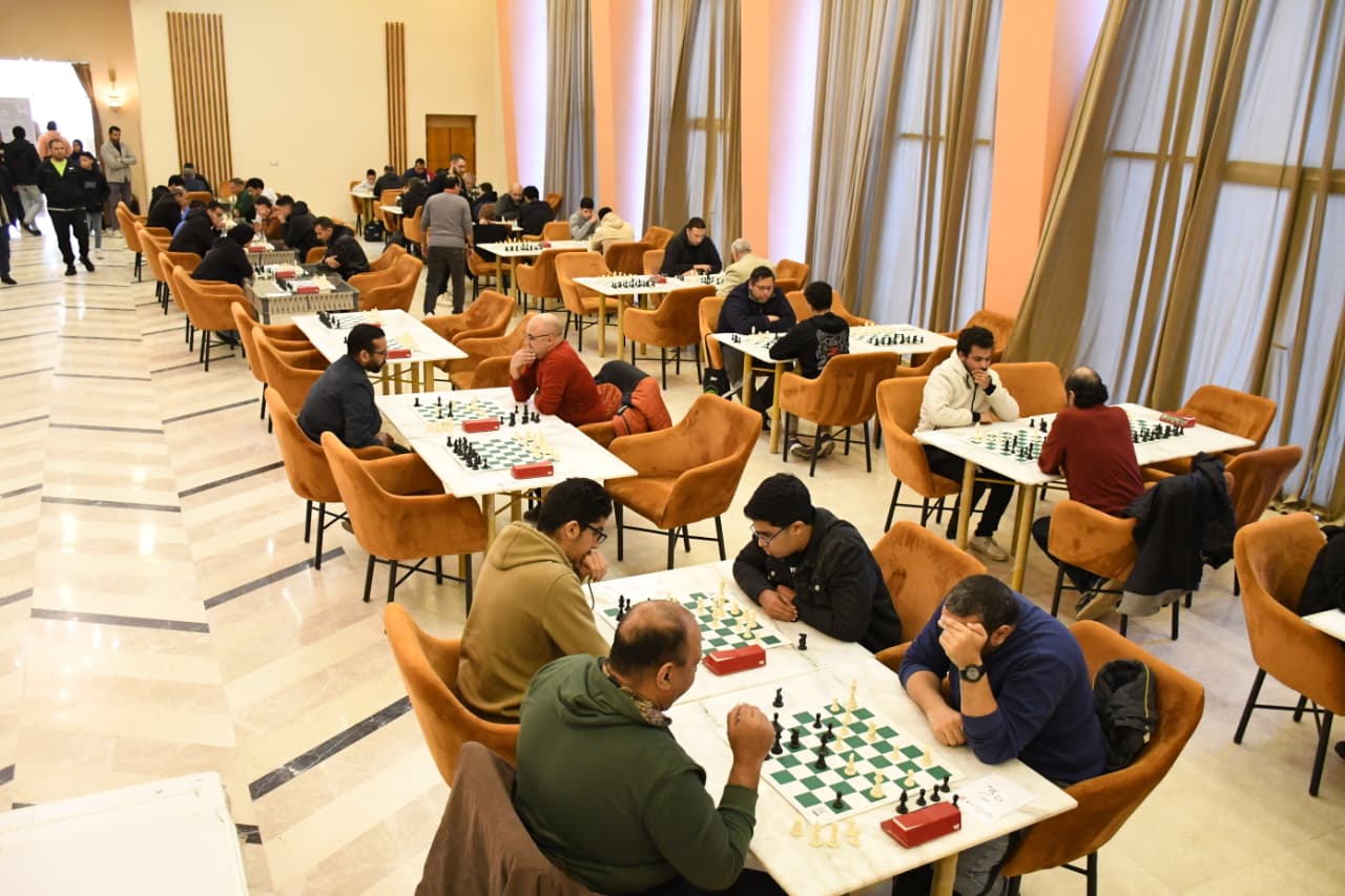 البطولة الدولية  الأولي للشطرنج  (8)