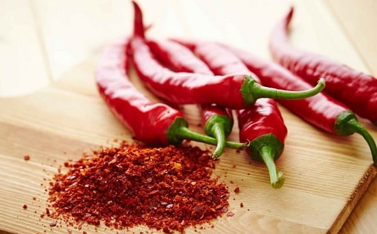 فوائد تناول الطعام الحار