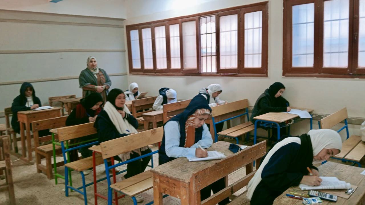 اختبارات الشهادة الاعداديه