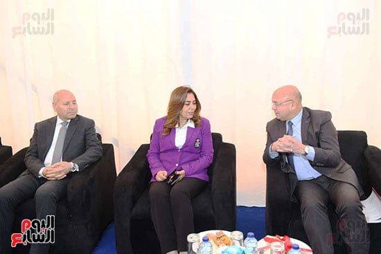 لقاء يجمع وزيرة التنمية ومحافظ القاهرة ورئيس هيئة النقل العام