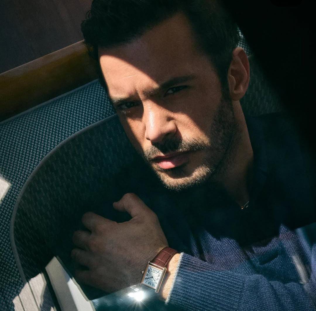 النجم التركى باريش أردوتش 