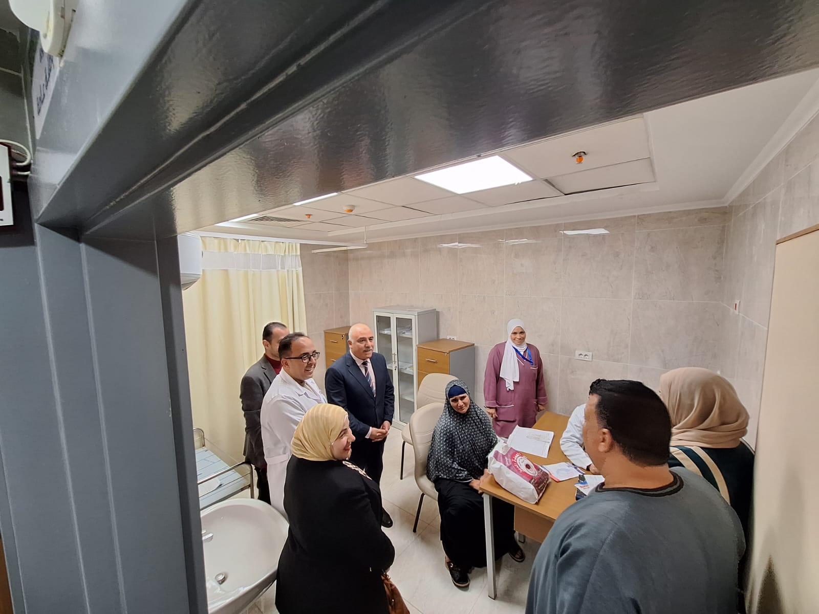 تقديم الخدمات الطبية للمرضى