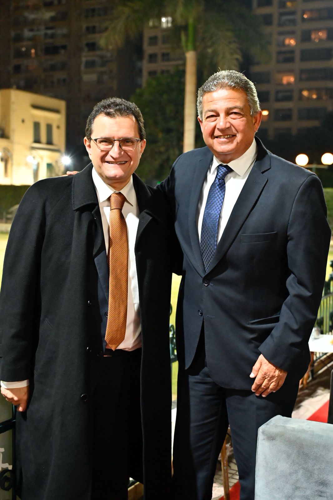 خالد عبد العزيز والدكتور اشرف محرم