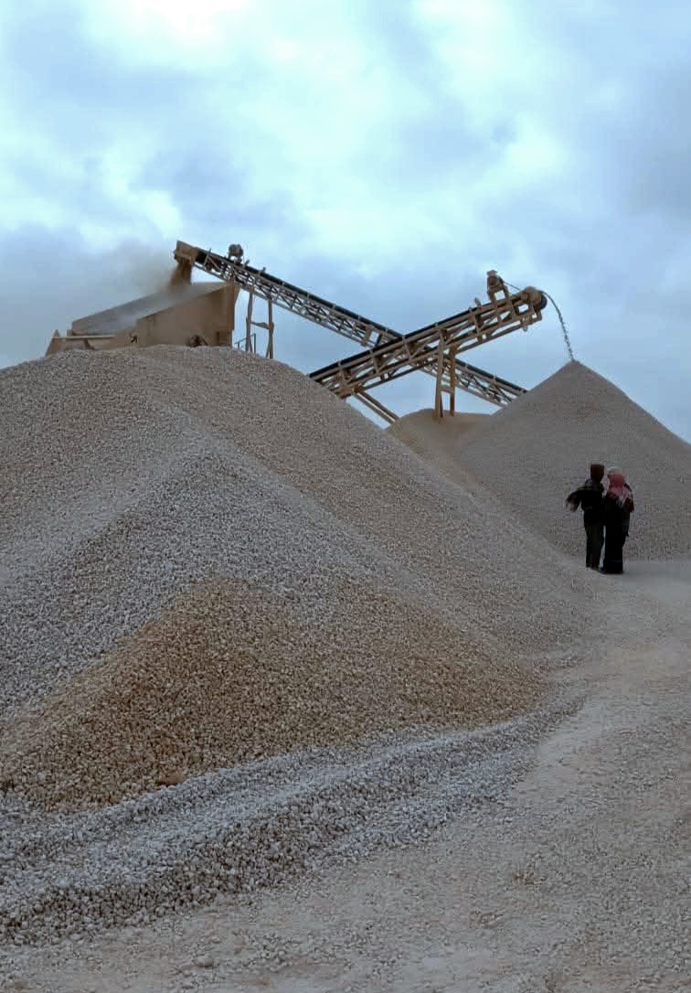 اعمال تشوين التربة لرصف الطريق