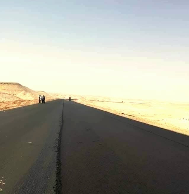 استكمال اعمال الرصف