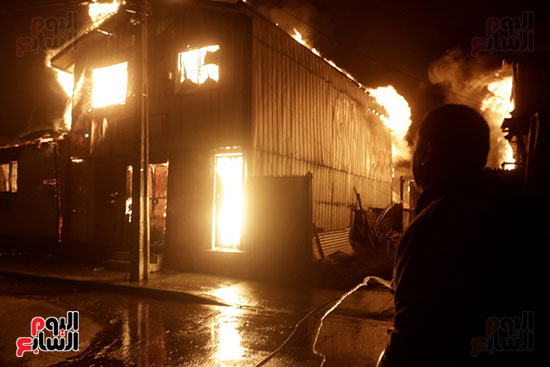 مصانع ومباني التهمتها النيران