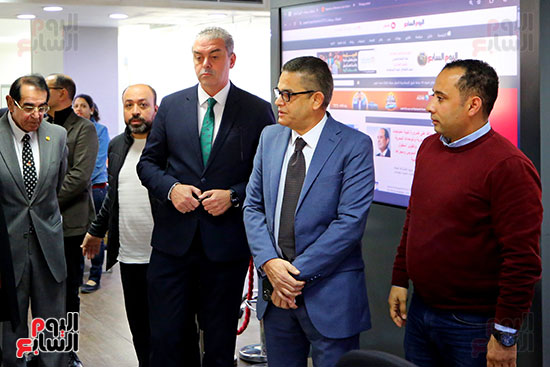 جولة لأهم ممثلي شركات ومصنعي السيارات باليوم السابع (23)