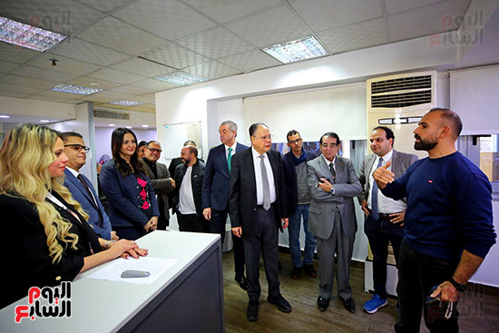 جولة لأهم ممثلي شركات ومصنعي السيارات باليوم السابع (29)