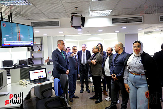 جولة لأهم ممثلي شركات ومصنعي السيارات باليوم السابع (12)