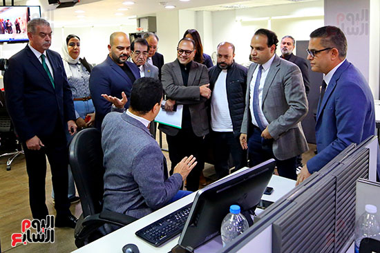 جولة لأهم ممثلي شركات ومصنعي السيارات باليوم السابع (20)