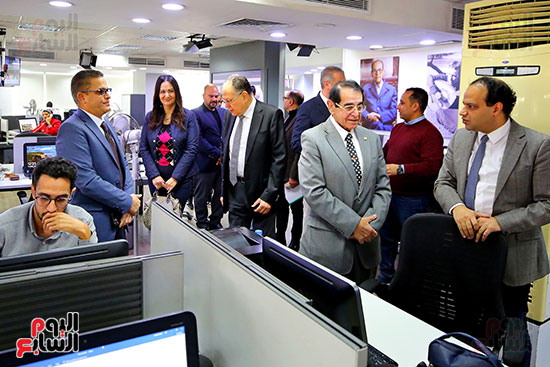 جولة لأهم ممثلي شركات ومصنعي السيارات باليوم السابع (26)