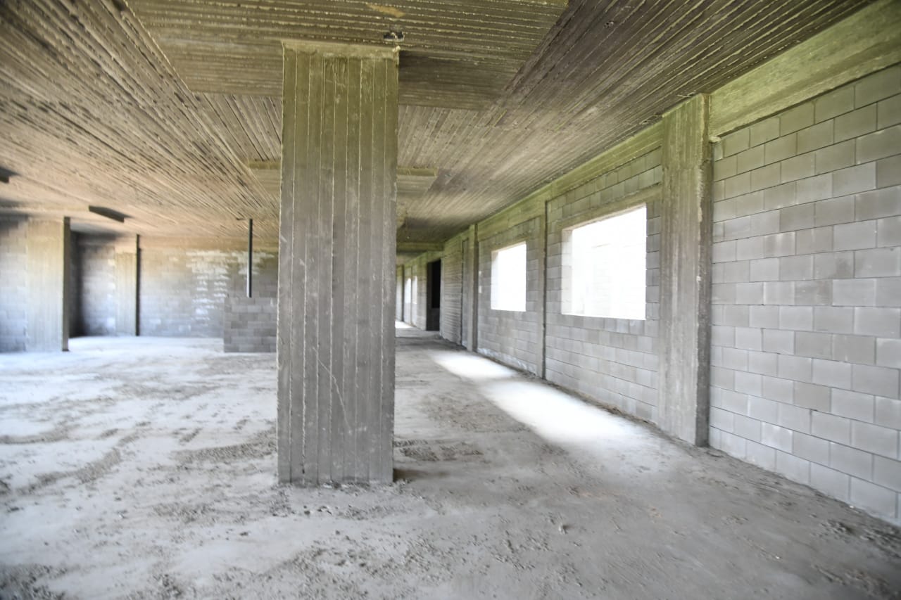 المجمع تحت الإنشاء