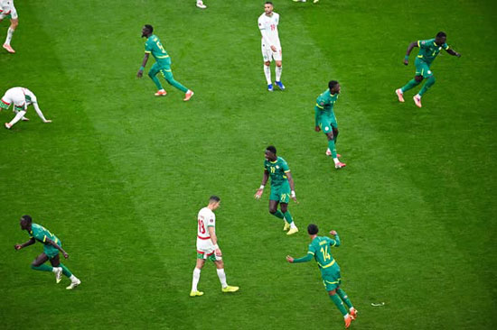 احتفالات لاعبى السنغال بالفوز على المغرب