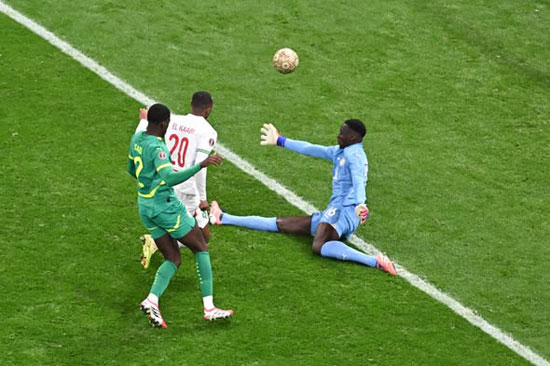 أيوب الكعبي يهدر أخطر فرص المغرب