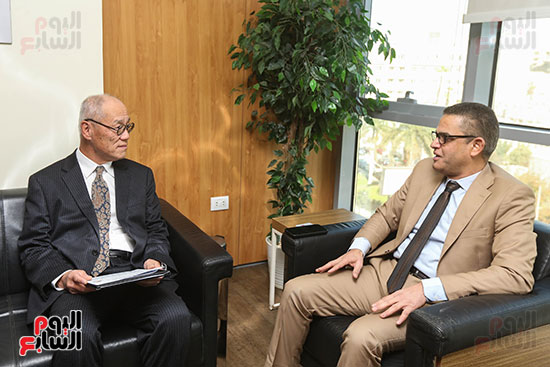 سفير اليابان فى مصر مع رئيس تحرير اليوم السابع