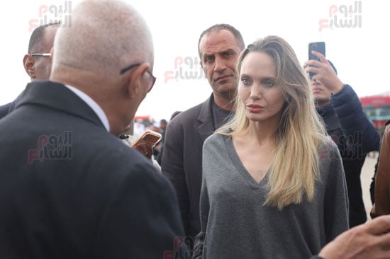 زيارة-انجلينا-جولى