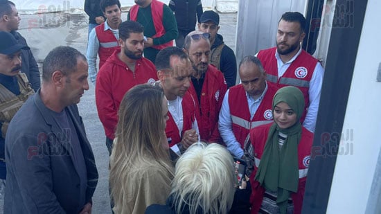 جانب-من-زيارة-مخازن-الهلال-الأحمر