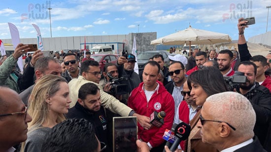 محافظ-شمال-سيناء-يستقبل-أنجلينا-جولي-ويتفقدان-معبر-رفح