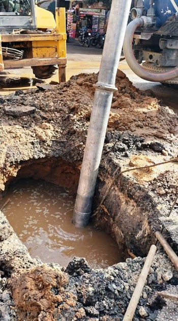 كسر خط مياه بحي الدقي