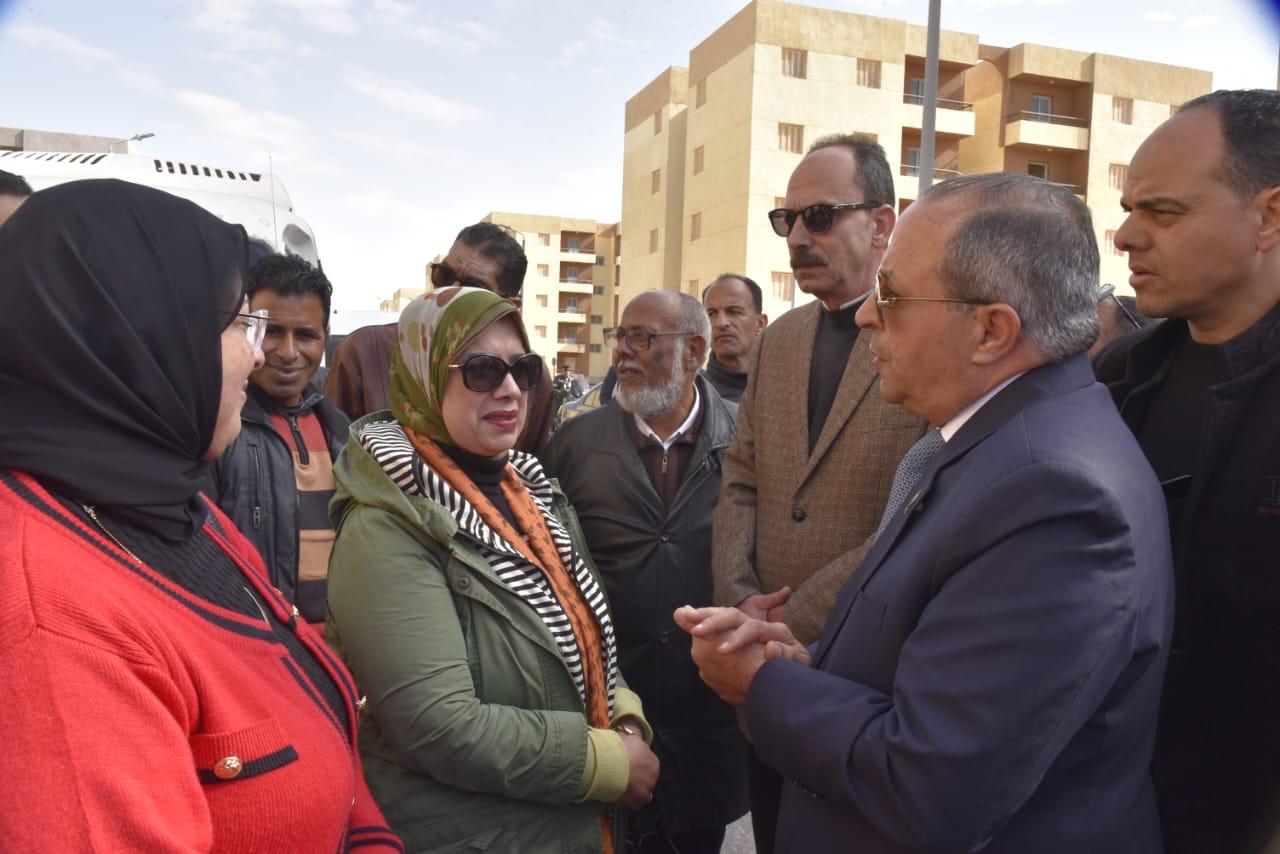 جانب من توجبهات المحافظ