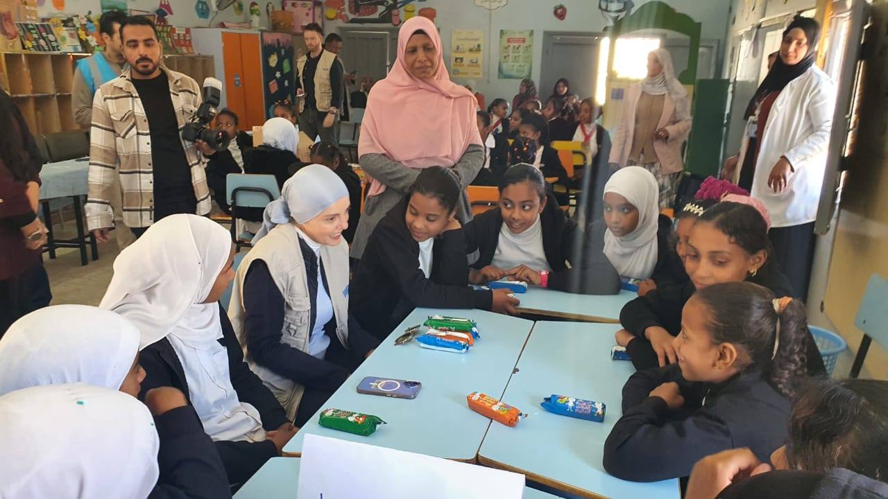 زيارة وفد شركاء التنمية مع برنامج الأغذية العالمي لتفقد مدارس التعليم المجتمعي