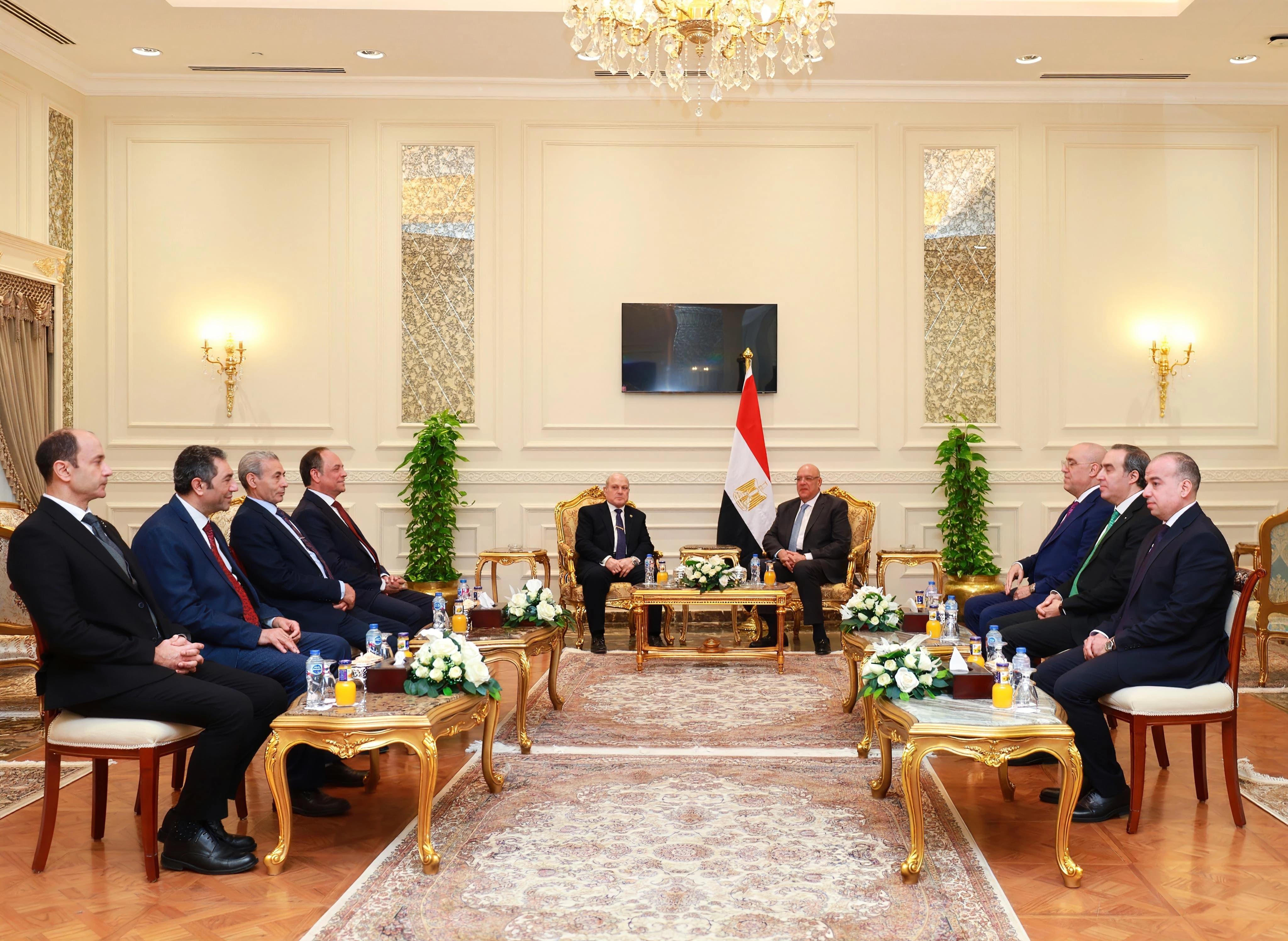 رئيس هيئة النيابة الإدارية يزور رئيس مجلس النواب للتهنئة بتوليه رئاسة المجلس (4)