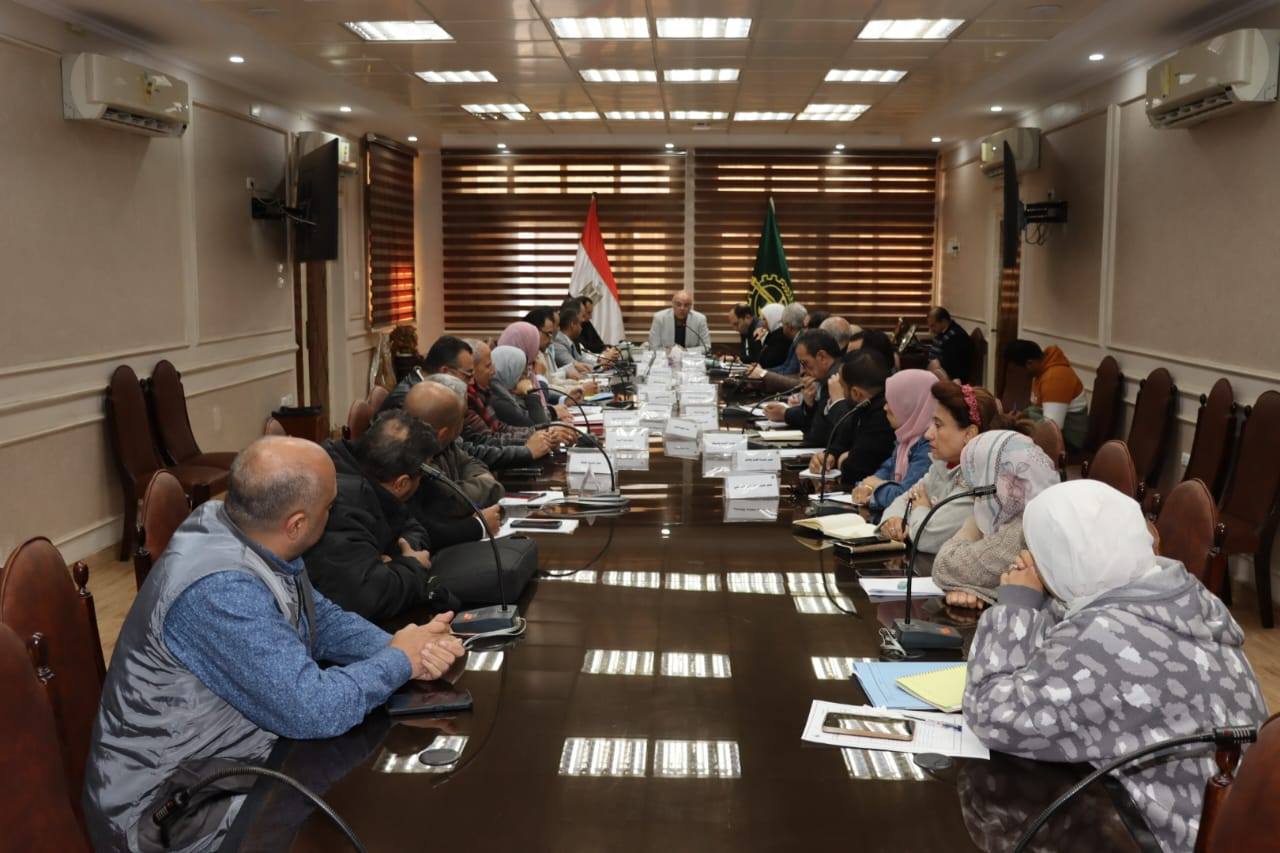 المشاركين في اجتماع دراسة تحويل القلج لمدينة مستقلة المشاركين في اجتماع دراسة تحويل القلج لمدينة مستقلة