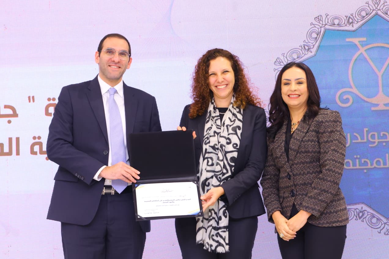 وزيرة التضامن تكرم الرواد