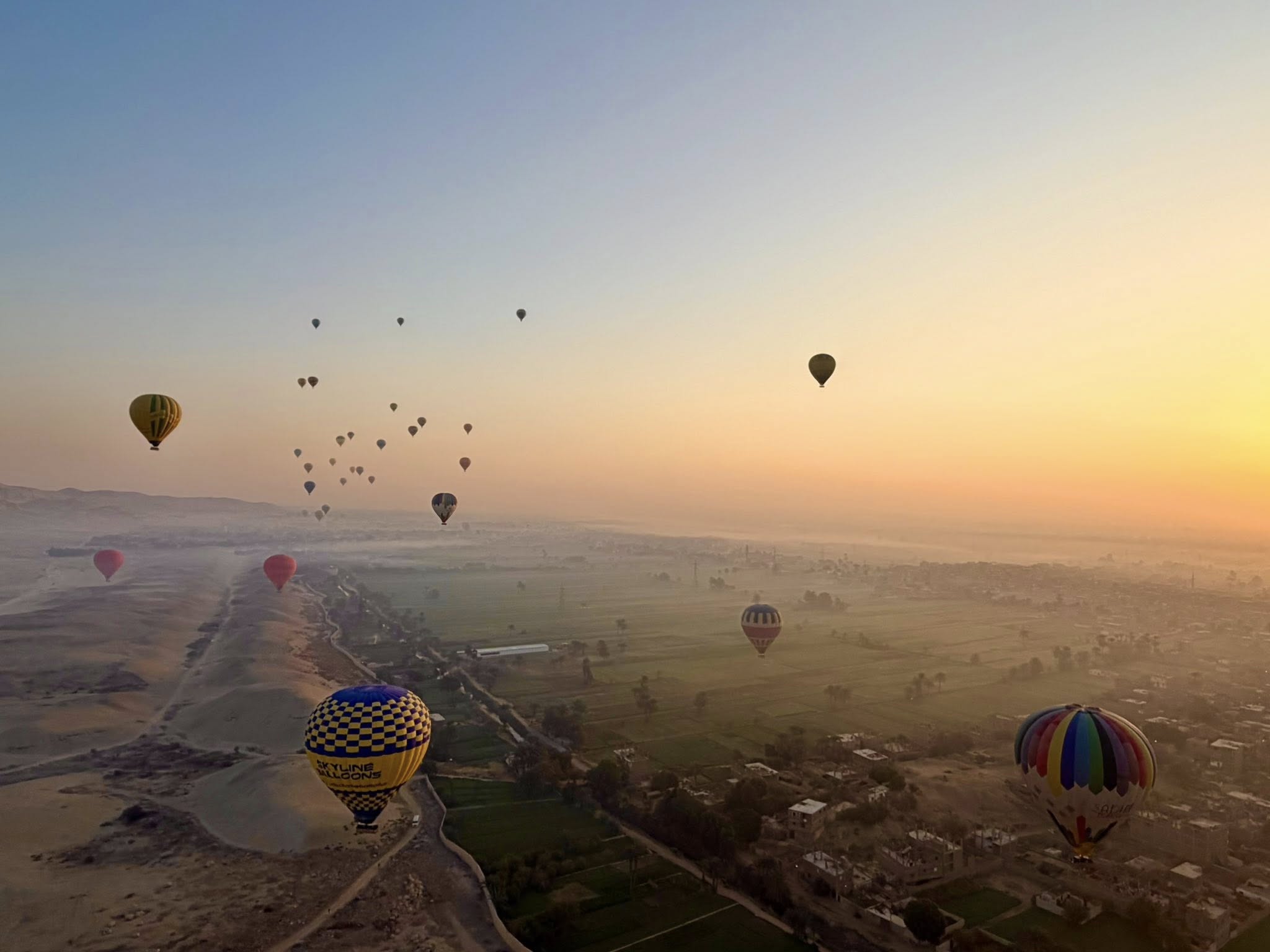 سحر البالون الطائر عبر تحليق 3600 سائح على متن 130 رحلة