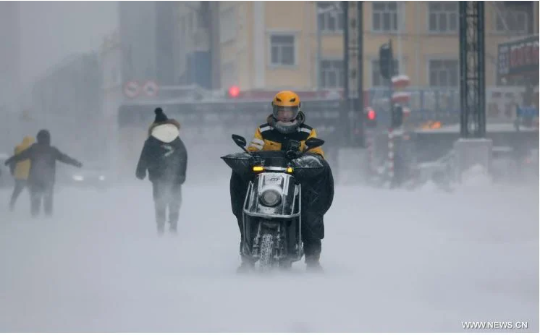 عاصفة ثلجية