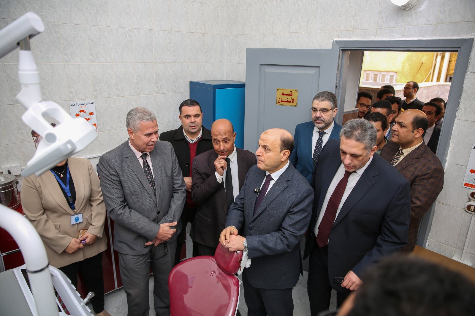 محافظ كفر الشيخ يفتتح عددًا من الأقسام الطبية بمستشفى حميات دسوق