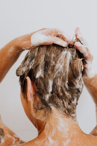 غسل الشعر  ب