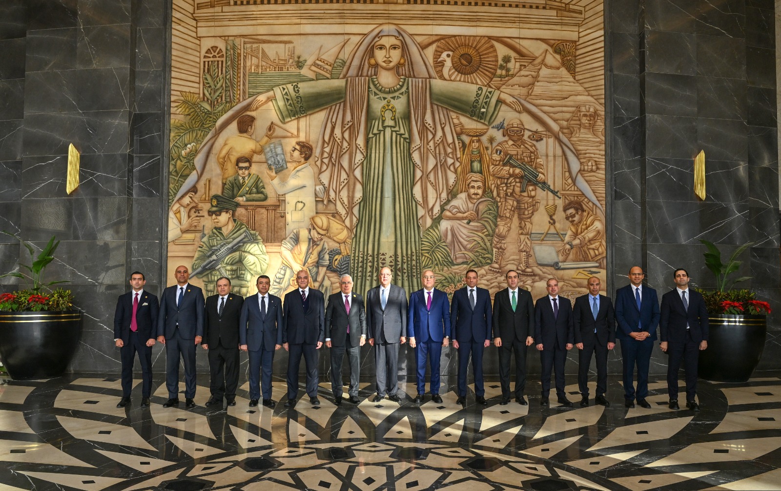 النائب العام يجري زيارة لرئيس مجلس النواب لتهنئته بتولي منصبه الجديد (3)