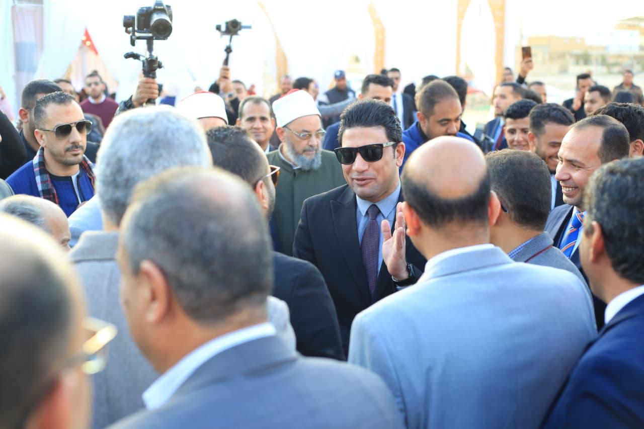 نائب محافظ سوهاج يضع حجر الأساس لمسجد سدرة المنتهى (2)