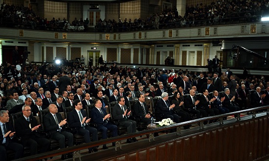 رئيس الوزراء يشهد احتفالية إطلاق المبادرة الوطنية لدعم الطلاب المتفوقين بالجامعات المصرية (3)