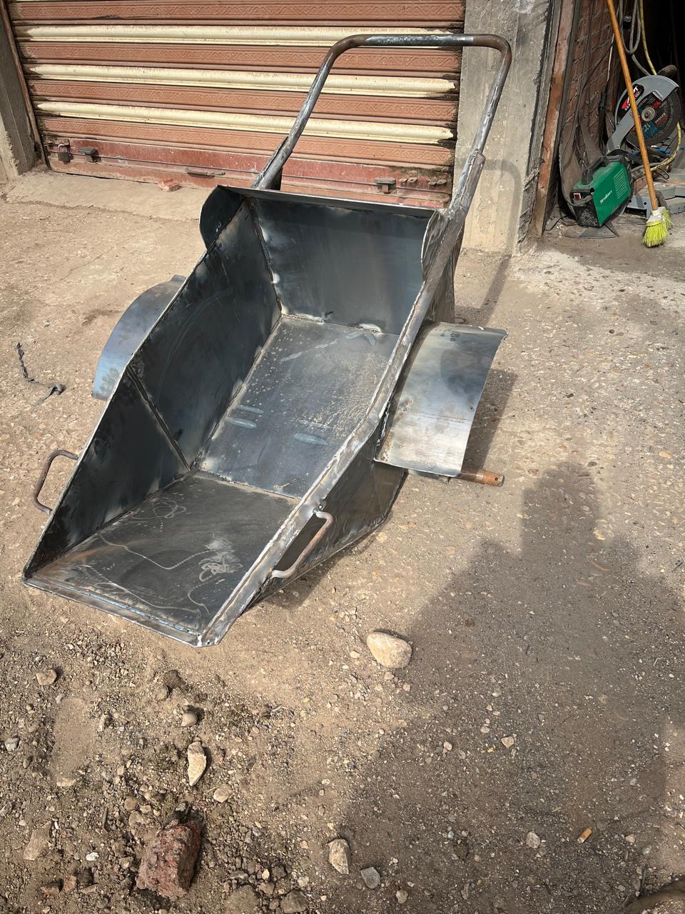 جزء خاص بنقل الخرسانة يدويا