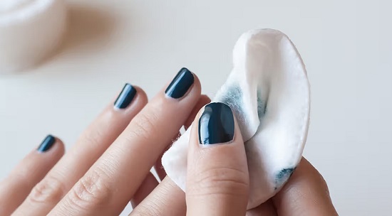 نصائح لإزالة طلاء الأظافر