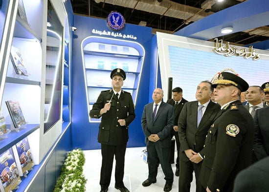 خلال-افتتاح-معرض-الكتاب