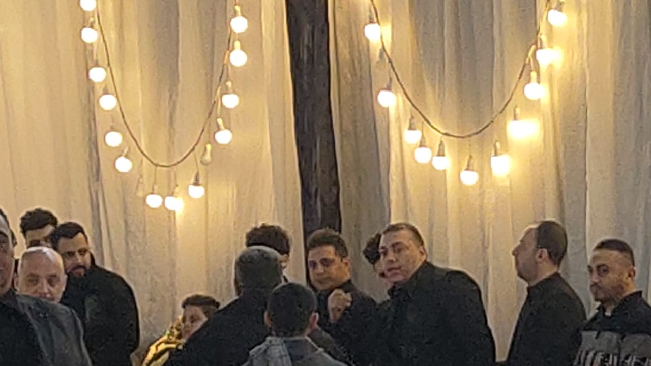 رضا البحراوى يصل لاستقبال المعزين فى وفاة والدته بطنطا (1)