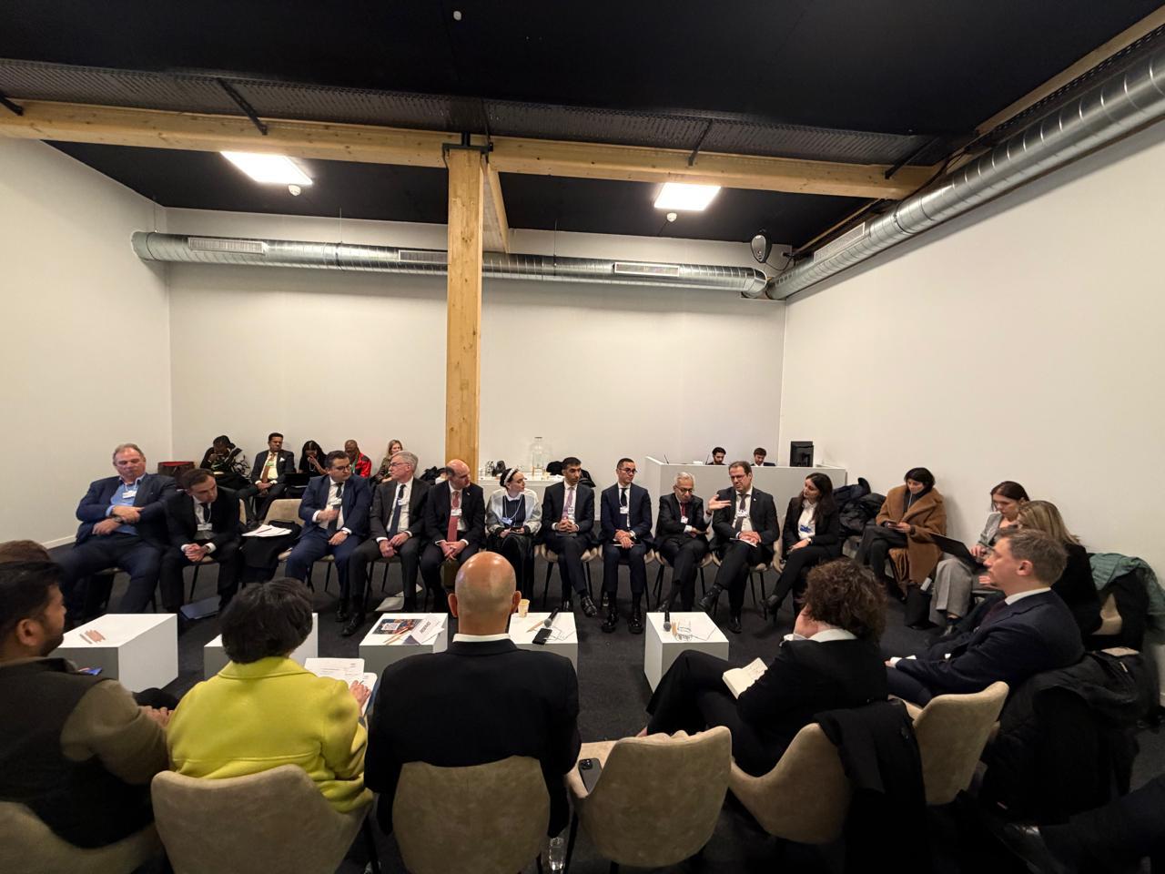 549b9c33-0ba0-4f76-87d9-cde07abc8ca5