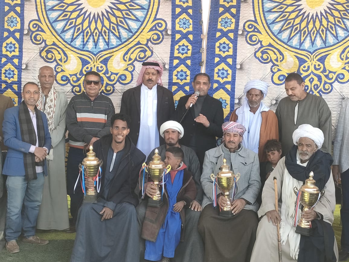 مشاركة مسئولى الشباب والرياضة فى سباقات الهجن