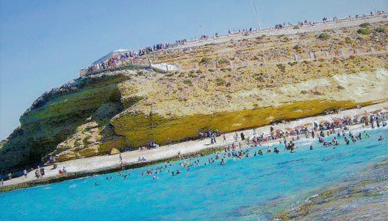 هضبة عجيبة من اسفل - مطروح