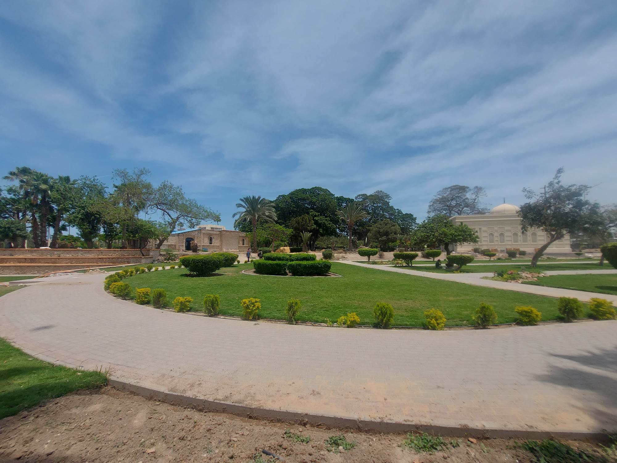 اعمال التطوير حديقة انطونيادس اعمال التطوير حديقة انطونيادس