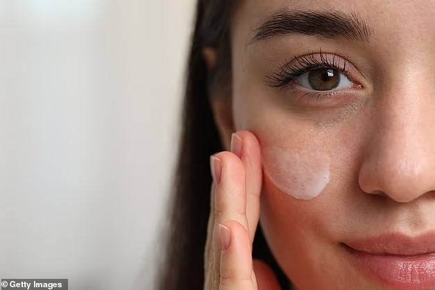 العناية بالبشرة العناية بالبشرة