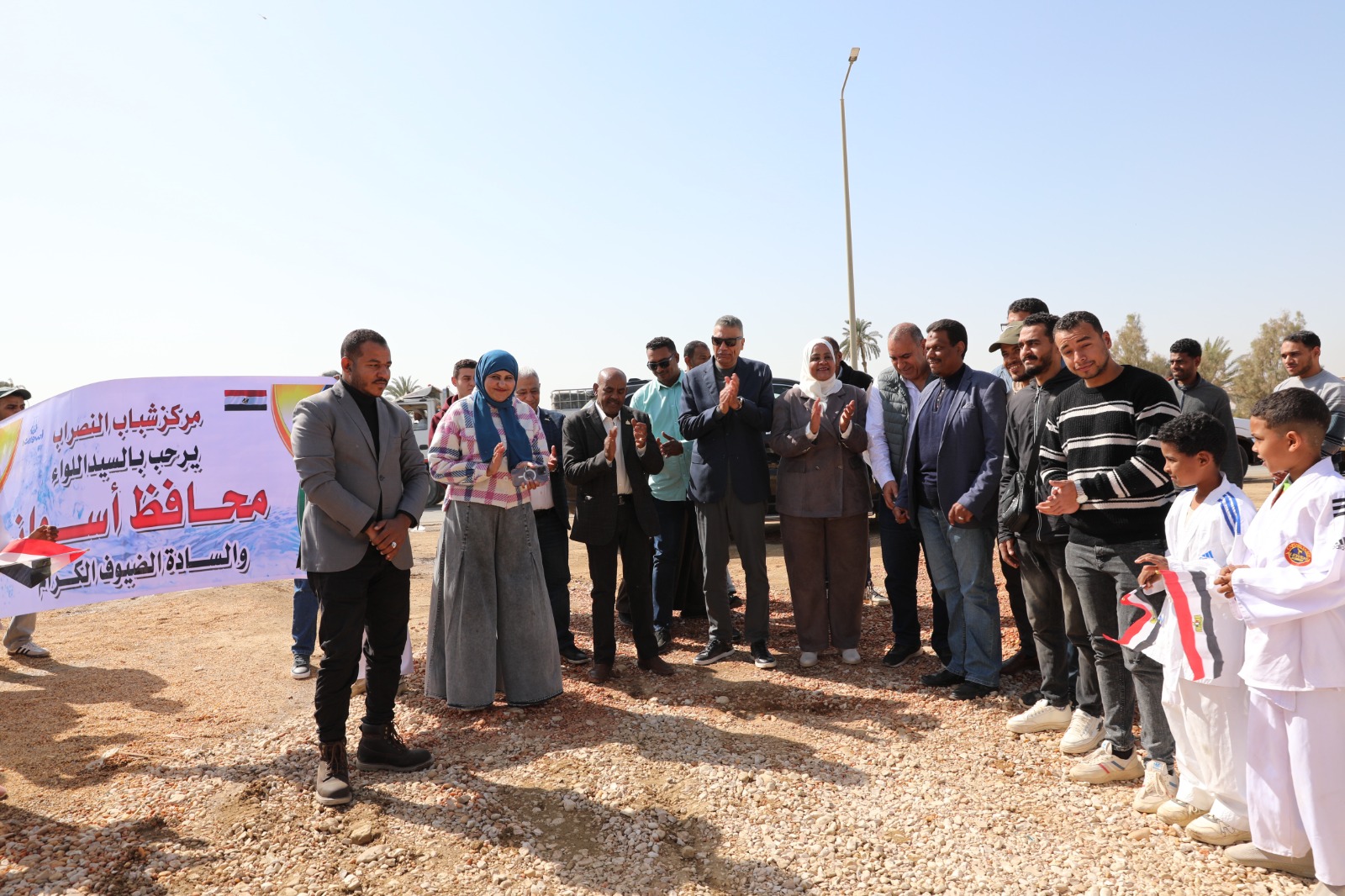 جانب من زيارة المحافظ 