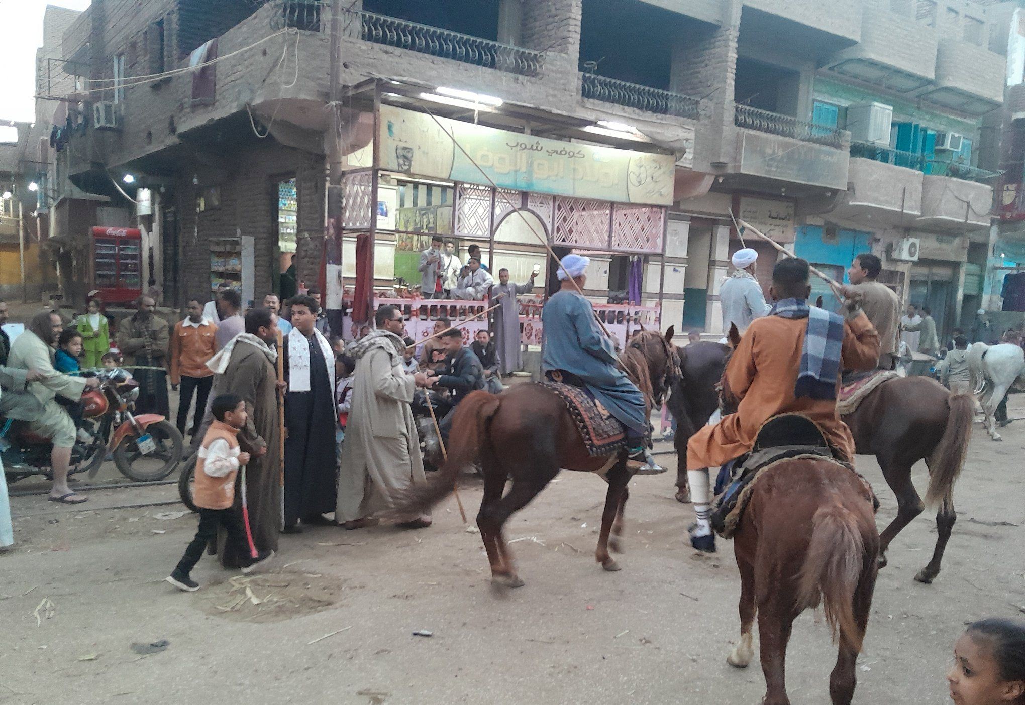 مشاركة الخيالة فى انطلاقة المولد السنوى للشيخ محمد العشي